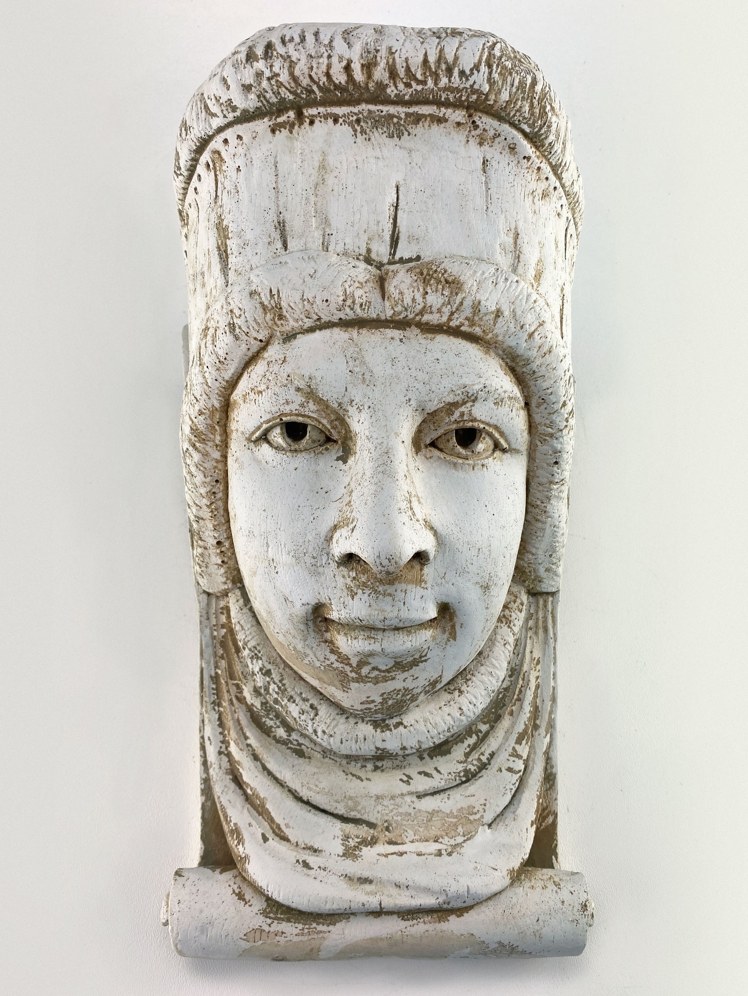 King Face Woman with Head Wrap Corbel