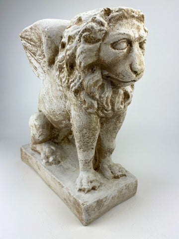16" Rare Gothic Winged Lion Pedestal